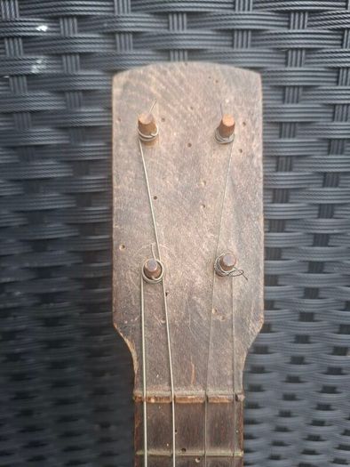 Antique 1920's Banjolele