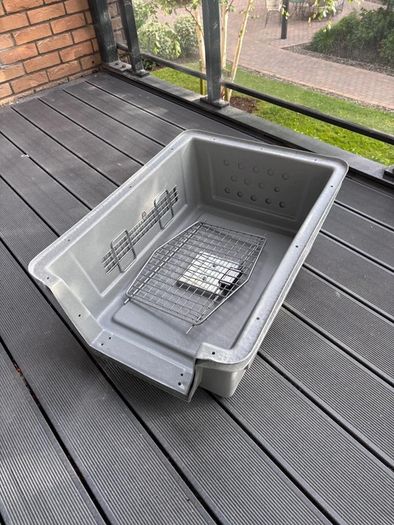 International Pet Carrier. Grey.