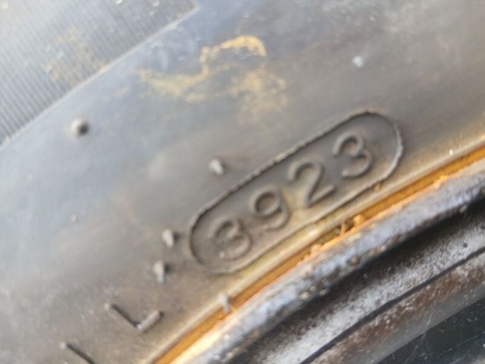 ford 195/70-15c wheels