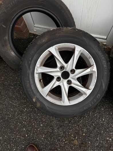 Peugeot 208 alloys 16in (2) only with four winter tyres 195/65R15