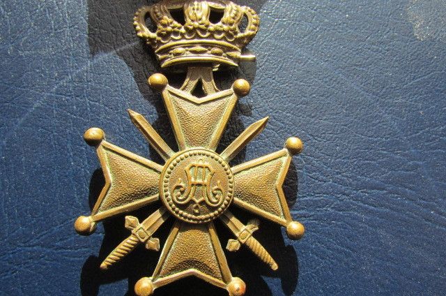 Belgium War Cross 1914-18.For Gallantry in combat.