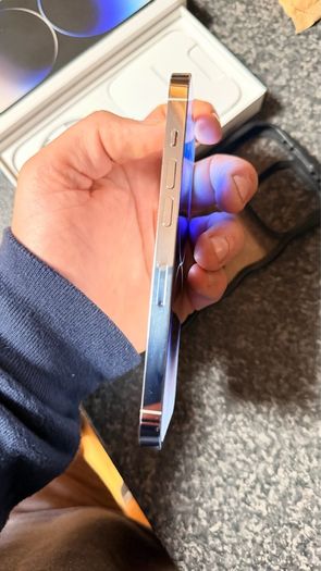 iPhone 14 Pro immaculate