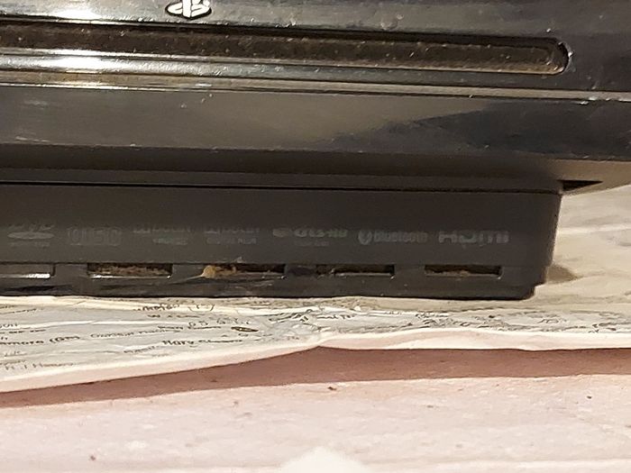 Sony Playstation 3, Model CECH-2003B, Power Cable, and 2 Controllers, Working Perfect and in excellent condition