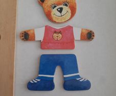 2 wooden jigsaws