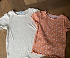 Short Sleeve Top x 2 (6-7yrs)