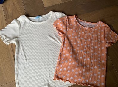 Short Sleeve Top x 2 (6-7yrs)