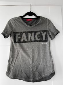 Guess Tshirt