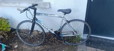 Men's hybrid bike