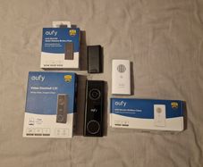 Eufy Doorbell c31 camera + chime + extra battery