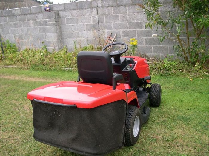Bluebird (same as Castel Garden) ride-on Mower