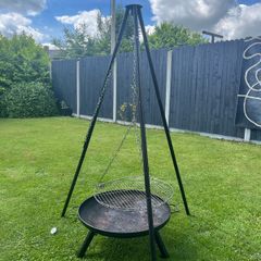 fire pit and bbq