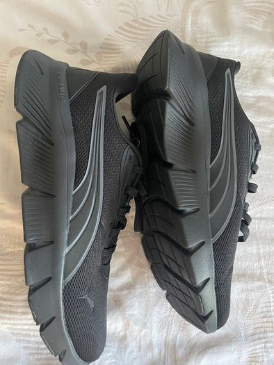 Puma Runners - Black - Puralite- UK7 / EU40.5 - New
