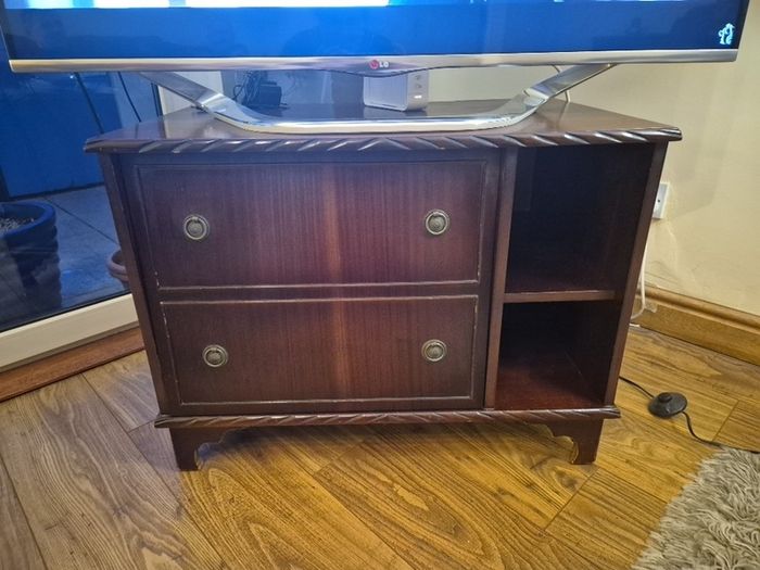 TV Cabinet