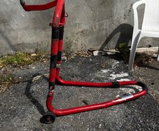 paddock stand