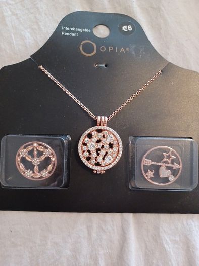 Necklace Set