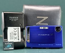 Fujifilm Digital Camera FinePix Z10fd 7.2MP Blue