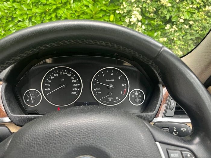 BMW 3-Series 2012