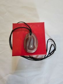 Brown Agate Stone Necklace With Leather String