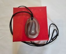 Brown Agate Stone Necklace With Leather String