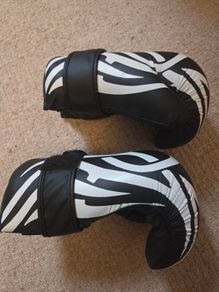 kickboxing  gloves