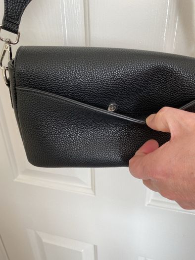 Black cross over bag