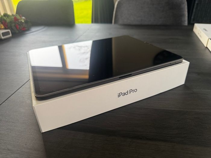 M1 iPad Pro 12.9-inch (5th generation)