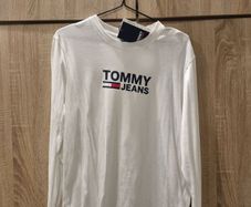 New Tommy Hilfiger Top