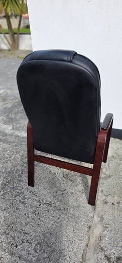 Arm chair