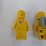 100% lego Spacemen Yellow x 8 Image 3