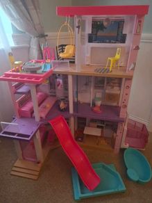 Barbies Dreamhouse - Like New Condition