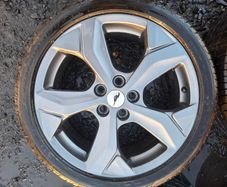 18" Genuine Ford Alloys with tyres