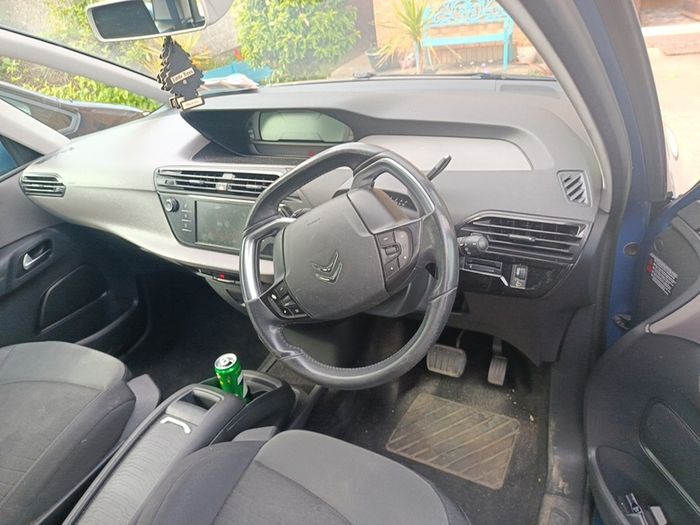 2014 Citroen C4 automatic 7 seater