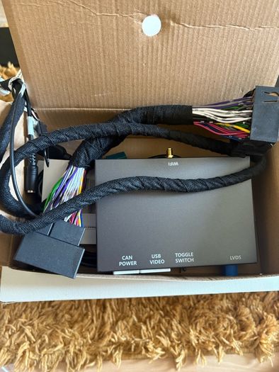 Wireless Apple Carplay / Android Auto Adapter