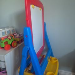 crayola easel