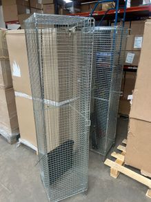 Mesh lockers