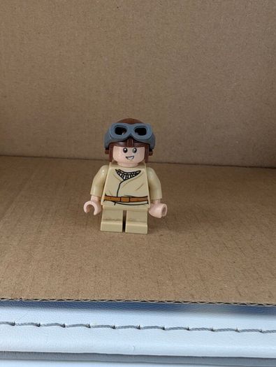 100% Lego Anakin Skywalker 75223 75258 Episode 1 Star Wars Minifigure