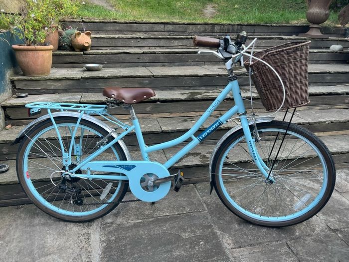 Girls bike