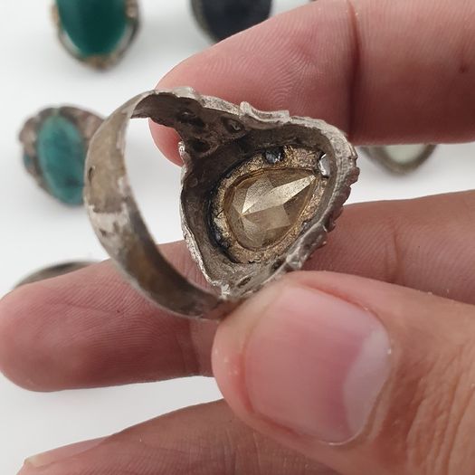 Antique 15 Heritage Style Rings Mixed Brass Glass & Decorative Stone Collection