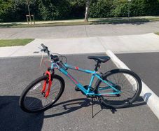 Girls 26 inch mountain bike