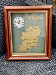 Vintage all Eire Map/Clock