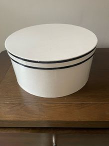 Hat box / cake box / gift box