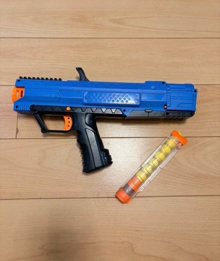 Nurf gun x3 and bullets Excellent condition
