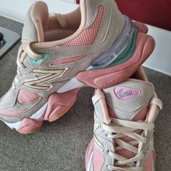 New balance  9060