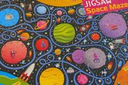 Usborne Book and Jigsaw Space Maze 300 pieces