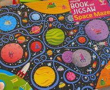 Usborne Book and Jigsaw Space Maze 300 pieces