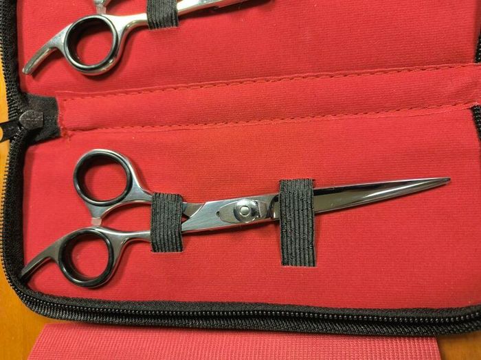Barber scissors
