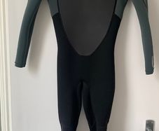 Wetsuit