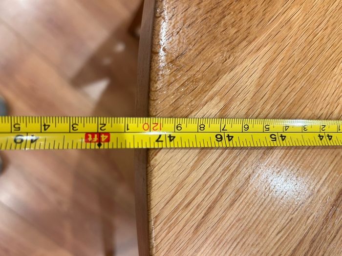 table and 4 chairs