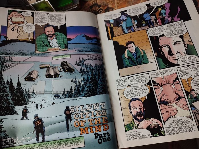 X-Files ! Issue #8! Drawn in Manga Style ! 1995 ! by Topps !