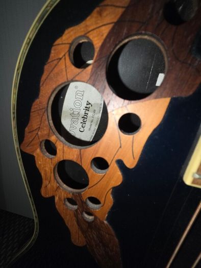 Acoustic Guitar (Ovation)